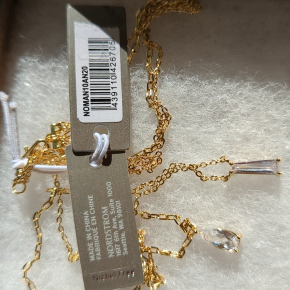 CZ tiered gold necklace 💖 - Picture 4 of 5